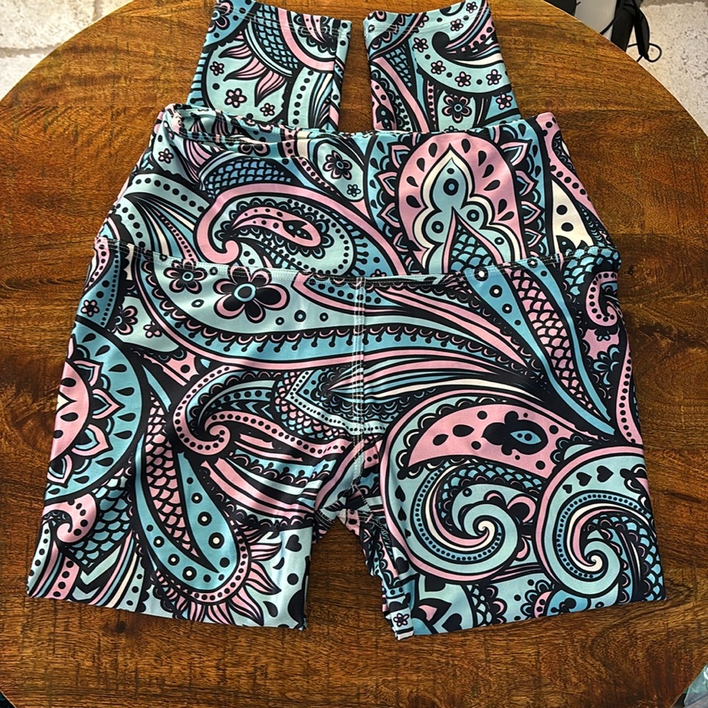 Pineapple Clothing Paisley Leggings